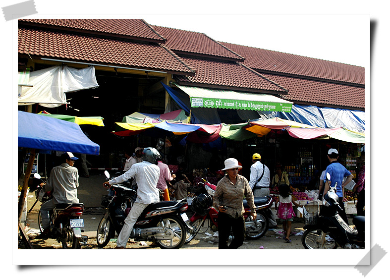 cambodia market 1.jpg