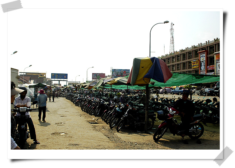 cambodia market 3.jpg